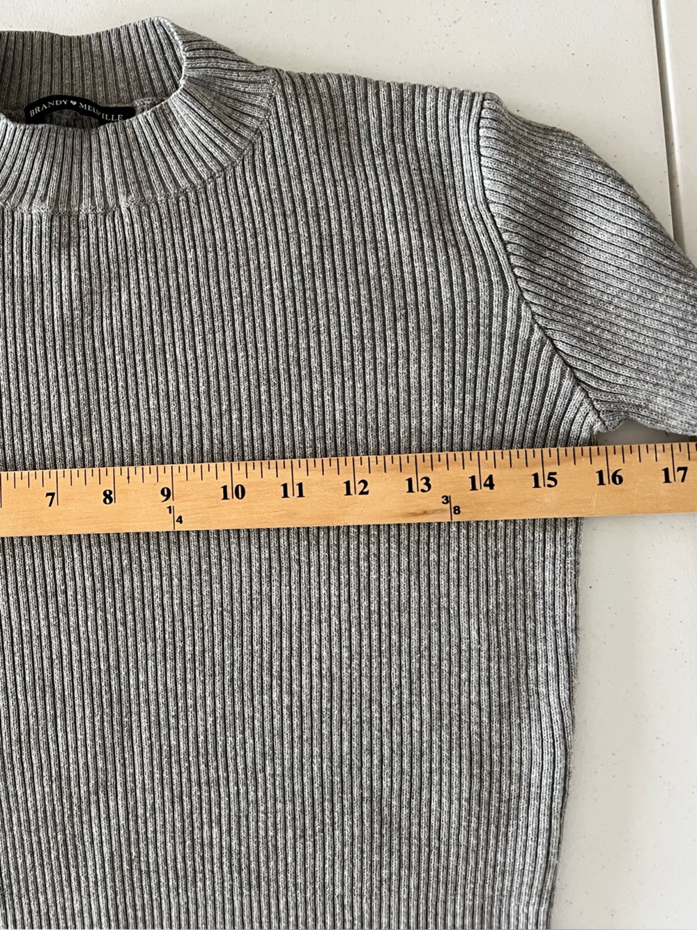Brandy Melville Women's Cropped Mock Neck Ribbed Top Long Sleeve Gray One Size - Picture 7 of 11